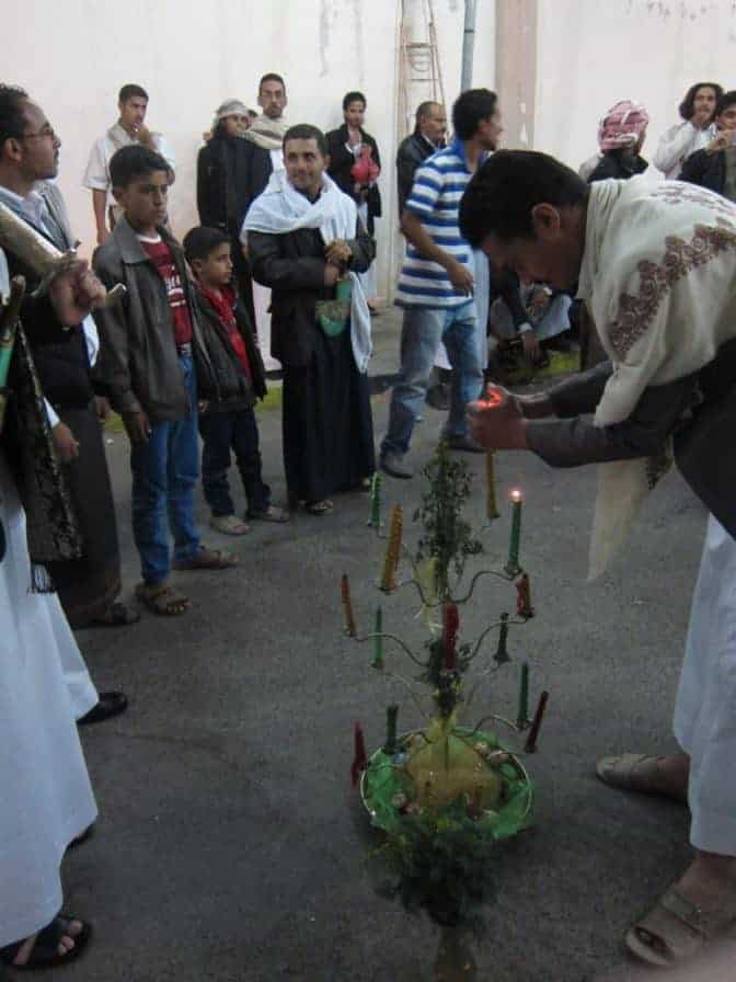 Frage nur ich mich, ob es einen Zusammenhang zu unserem Weihnachtsbaum gibt?